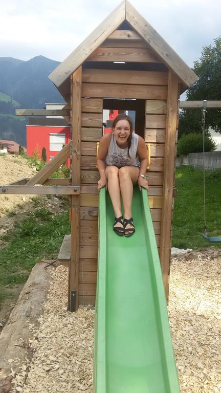 Ferienwohnung Zillertal - Schwemberger Fügen Pokoj fotografie